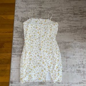 Vernacular white mini dress with yellow flowers